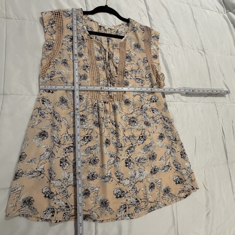 Daniel Rainn Cream Floral Tie-Neck Blouse - Picture 8 of 16
